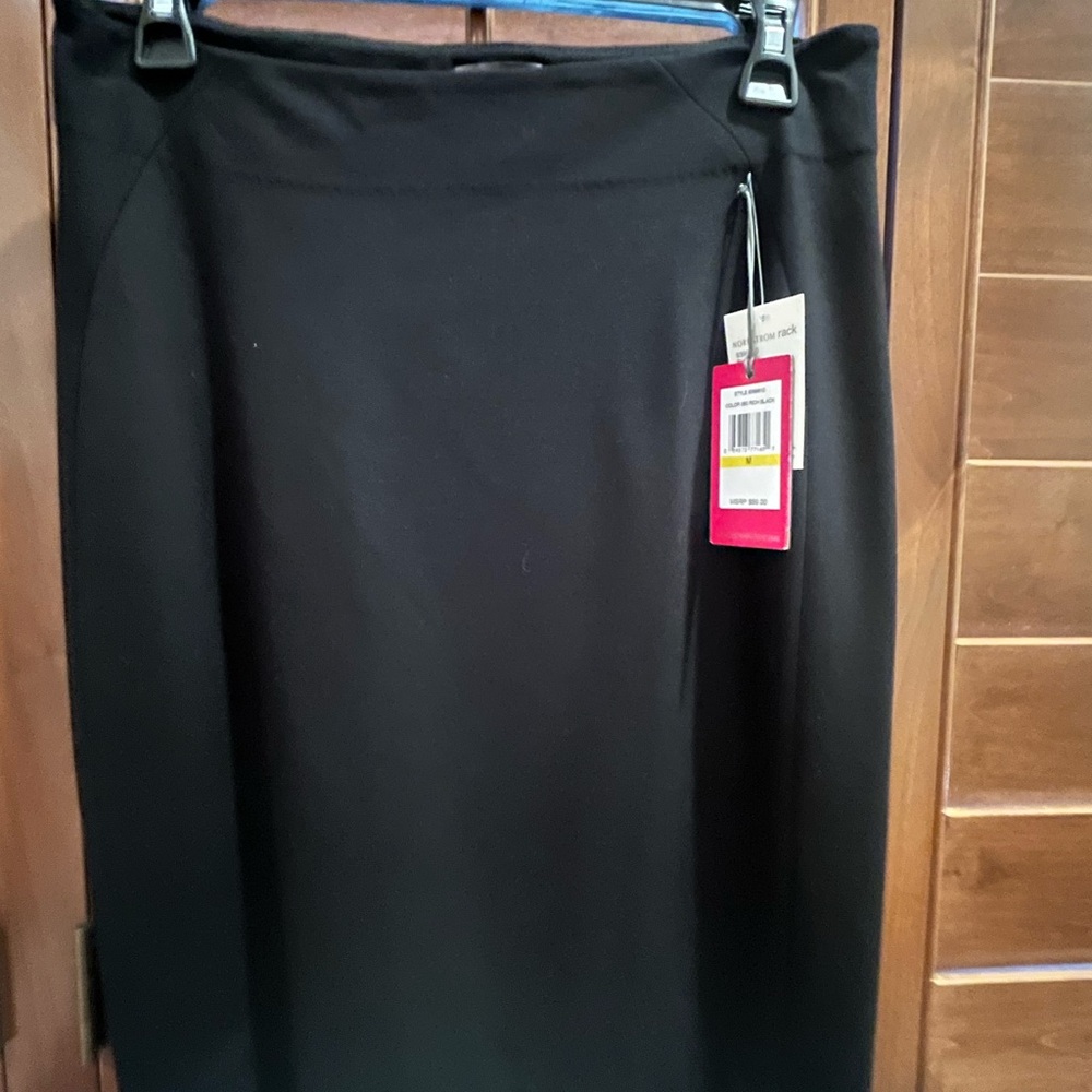 Never Worn With Tags Vince Camuto Pencil Stretchy Black Skirt.